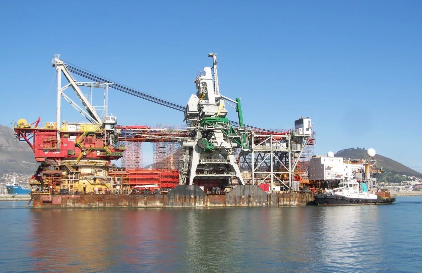 Acergy Polaris — Heavy Lift Vessel, Cape Town